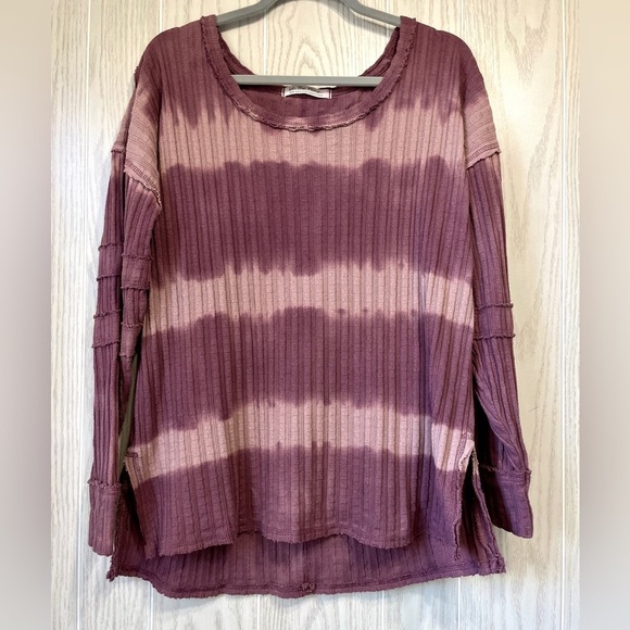 Free People We The Free dark pink tie dyed long sleeved top Boho, Hi/Low Size S - Picture 1 of 4